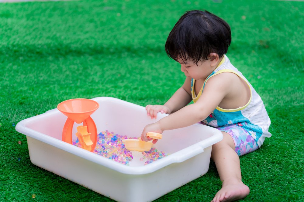 Yuk Kenali Manfaat Permainan Sensory untuk Tumbuh Kembang Anak