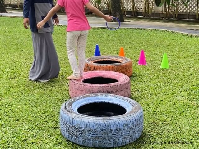 stimulasi permainan sederhana